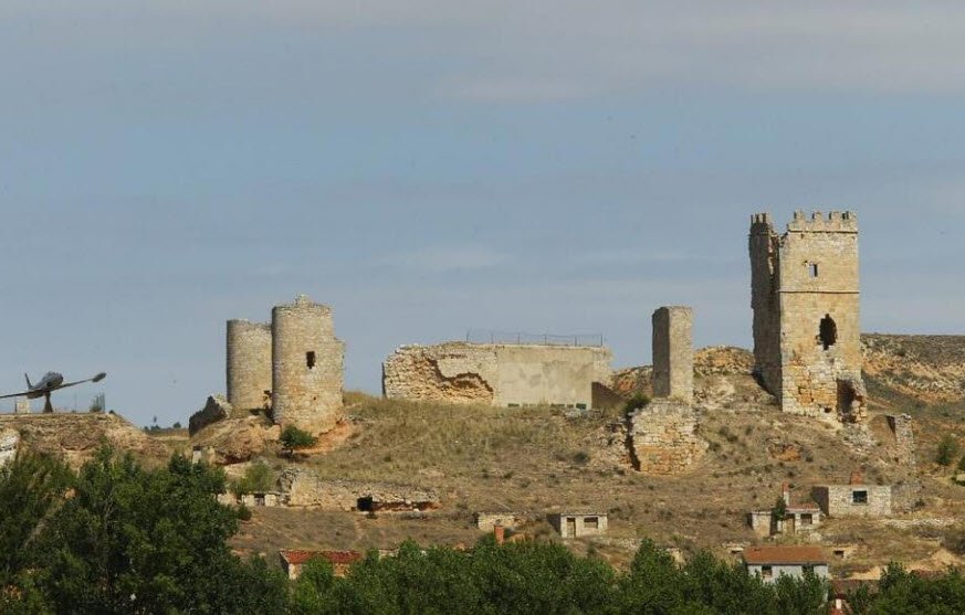 Castillo de Coruña del Conde (ruinas), Spain